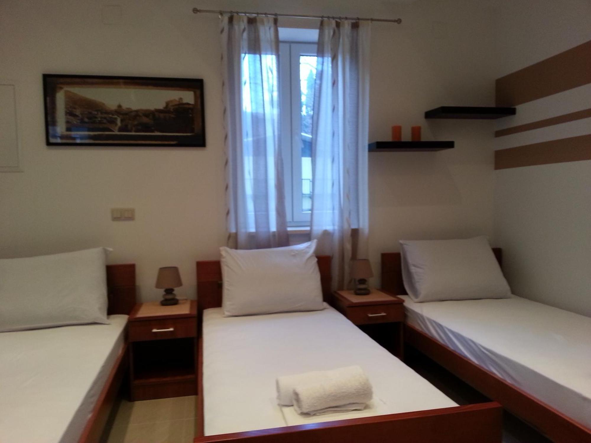 Apartments Dalmatino ดูบรอฟนิก ภายนอก รูปภาพ