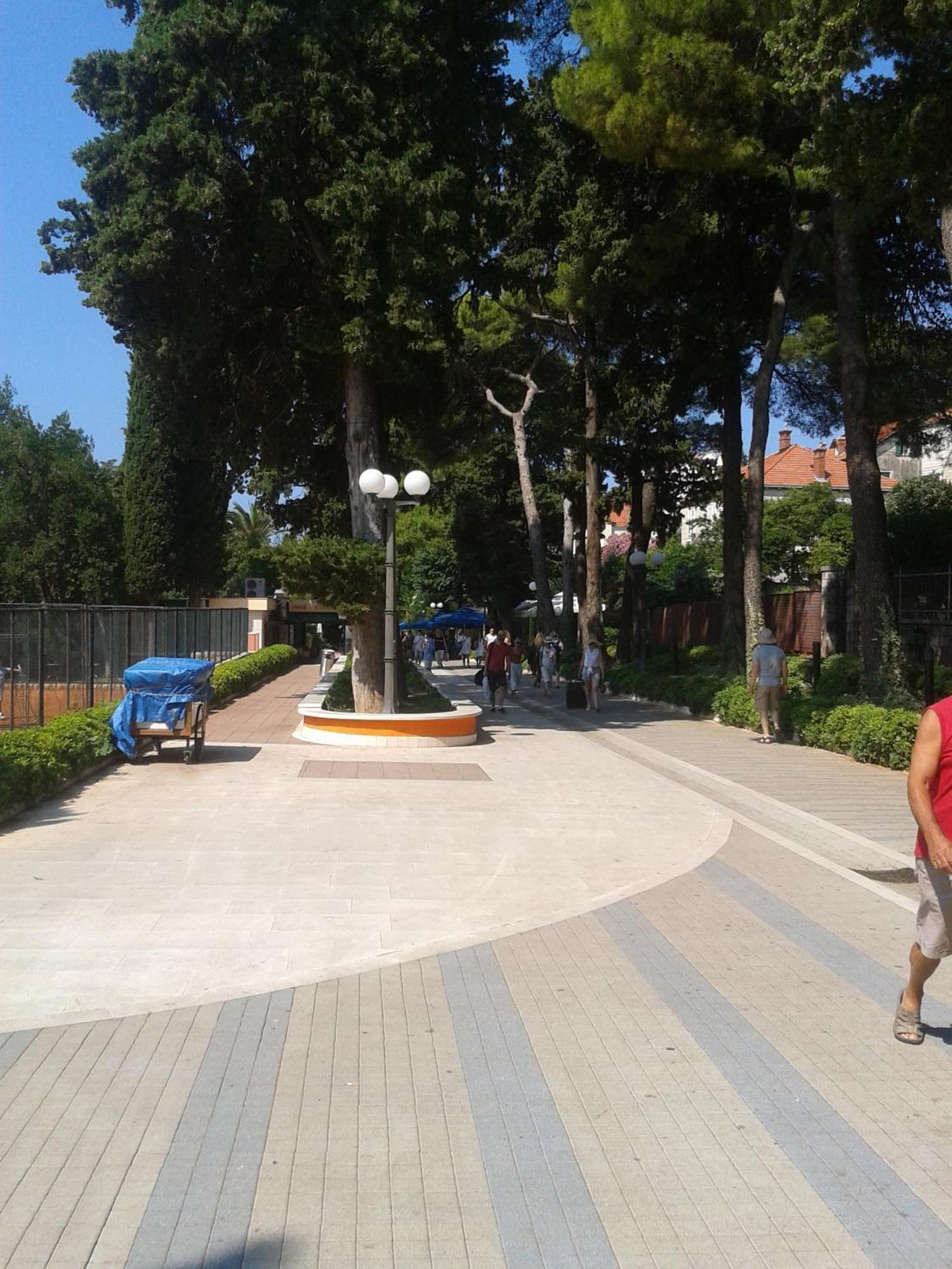 Apartments Dalmatino ดูบรอฟนิก ภายนอก รูปภาพ