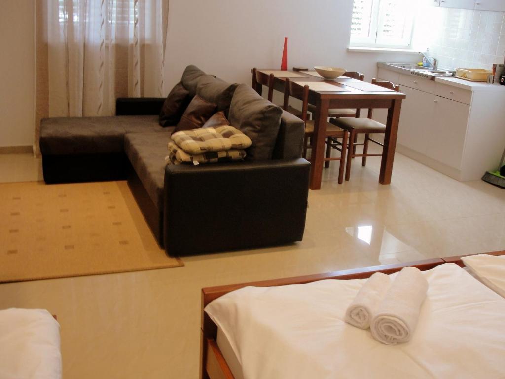 Apartments Dalmatino ดูบรอฟนิก ห้อง รูปภาพ